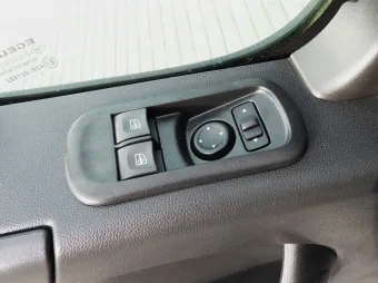 Renault Master furgon chłodnia 150KM 694588 - wyposazenie
