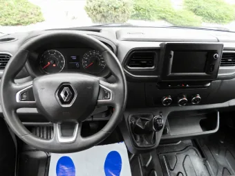 Renault Master furgon chłodnia 135KM 884819 - wyposazenie