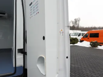 Renault Master furgon chłodnia 150KM 419816 - zabudowa