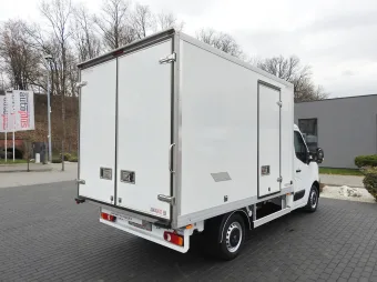 Renault Master kontener chłodnia 145KM 405741 - bok zabudowy