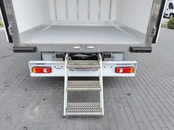 Renault Master kontener chłodnia 165KM 068736 - detal