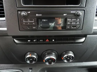 Renault Master kontener chłodnia 165KM 068736 - fotel pasazera