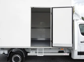 Renault Master kontener chłodnia 8 palet 165KM 191756 - kabina