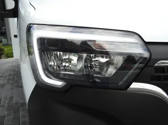 Renault Master kontener chłodnia 8 palet 165KM 191756 - kokpit