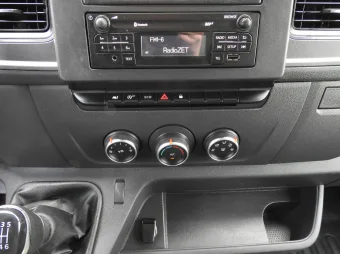 Renault Master kontener chłodnia 145KM 405741 - konsola