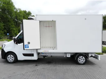 Renault Master kontener chłodnia 165KM 068736 - licznik
