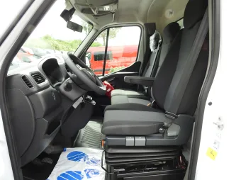 Renault Master kontener chłodnia 8 palet 165KM 191756 - licznik