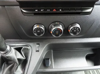 Renault Master kontener chłodnia 165KM 068736 - pasazer