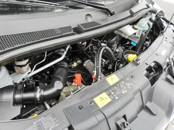 Renault Master kontener chłodnia 165KM 174219 - radio