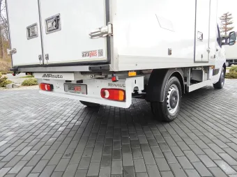 Renault Master kontener chłodnia 145KM 405777 - siedzenia