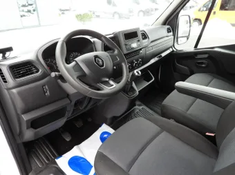 Renault Master kontener chłodnia 165KM 174219 - srodek