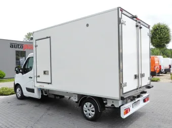 Renault Master kontener chłodnia 165KM 068736 - tyl