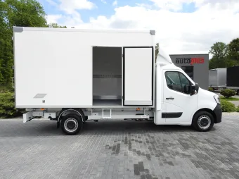 Renault Master kontener chłodnia 8 palet 165KM 191756 - zaladunek