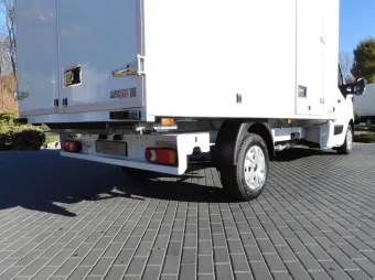 Renault Master kontener 8 palet 145KM 113064 - kabina