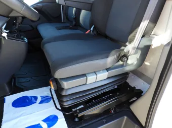 Renault Master kontener 8 palet 145KM 113064 - kierownica
