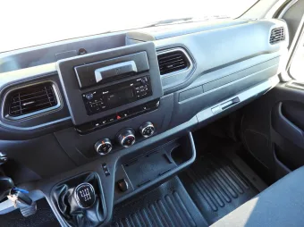 Renault Master kontener 8 palet 150KM 886225 - licznik