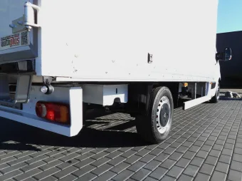 Renault Master kontener 8 palet 150KM 886225 - paka