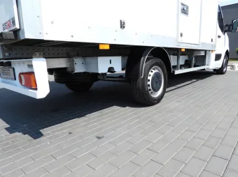 Renault Master kontener 8 palet 165KM 552944 - tyl zabudowy