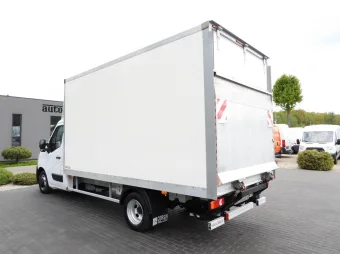 Renault Master kontener winda 8 palet 165KM 103264 - bok z tyłu