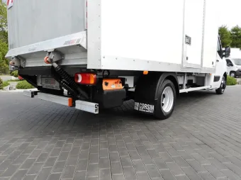 Renault Master kontener winda 8 palet 165KM 103264 - deska rozdzielcza