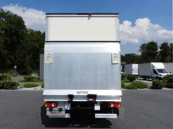 Renault Master kontener winda 8 palet 165KM 446200 - bok tyl