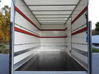Renault Master kontener winda 8 palet 145KM 995925 - detal