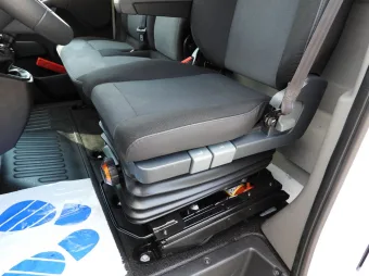 Renault Master kontener winda 8 palet 165KM 446200 - fotele