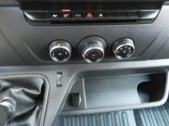 Renault Master kontener winda 8 palet 165KM 446200 - klima