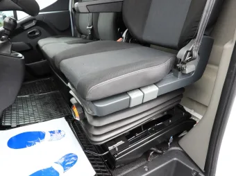 Renault Master kontener winda 8 palet 165KM 105071 - licznik