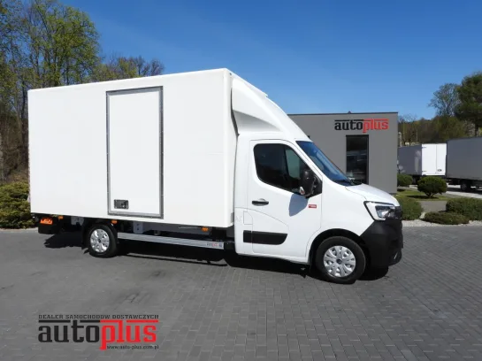 Renault Master kontener winda 8 palet 145KM 049920 - przod
