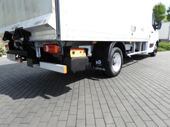 Renault Master kontener winda 8 palet 145KM 375917 - siedzenia