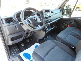 Renault Master kontener winda 8 palet 145KM 049920 - srodek