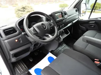 Renault Master kontener winda 8 palet 165KM 105071 - srodek