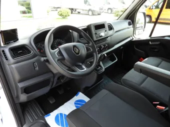 Renault Master kontener winda 8 palet 165KM 446200 - srodek