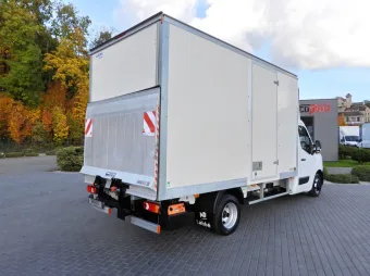 Renault Master kontener winda 8 palet 145KM 995925 - tyl