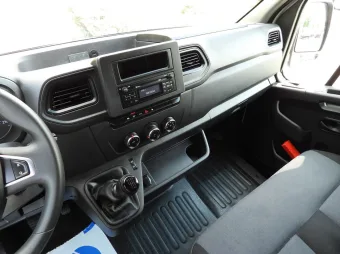 Renault Master kontener winda 8 palet 165KM 446200 - wnetrze