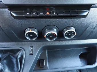 Renault Master kontener winda 8 palet 145KM 049920 - wyposazenie