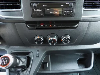Renault Master kontener 8 palet 165KM 552944 - wyposazenie