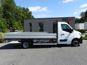 Renault Master skrzynia 8 palet 165KM 821393 - bok prawy