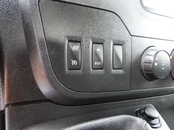 Renault Master skrzynia 130KM 382784 - kierownica