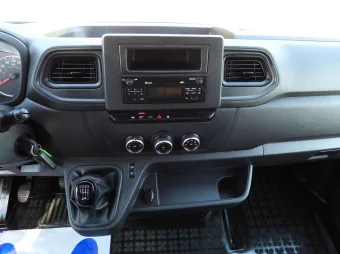 Renault Master skrzynia 8 palet 165KM 821393 - licznik