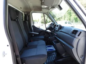 Renault Master skrzynia 8 palet 165KM 821393 - navi