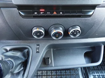 Renault Master skrzynia 8 palet 165KM 821393 - panel