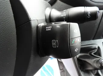 Renault Master skrzynia plandeka 10 palet 165KM 972721 - element wnętrza