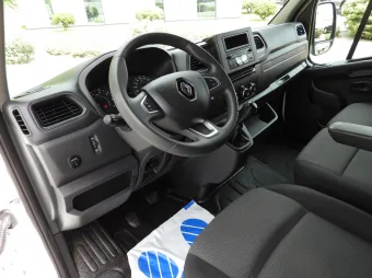 Renault Master skrzynia plandeka 10 palet 165KM 972721 - środek