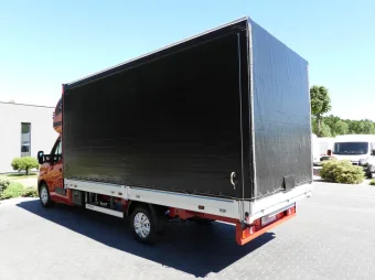 Renault Master skrzynia plandeka 10 palet 165KM 561027 - bok tyl