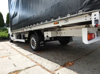 Renault Master skrzynia plandeka 10 palet 165KM 276004 - bok zabudowy