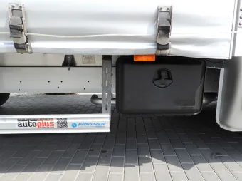 Renault Master skrzynia plandeka 10 palet 165KM 071422 - detal