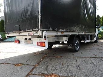 Renault Master skrzynia plandeka 10 palet 165KM 276004 - detal