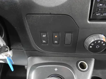 Renault Master skrzynia plandeka 10 palet 170KM 337511 - detal